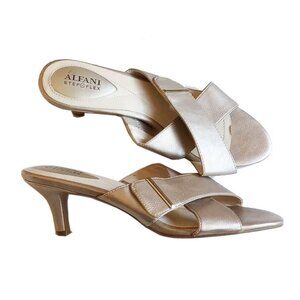 Alfani Stepflex Larrk Cross Wrap Mid Heel 3" Slides Sandals 9.5 Gold